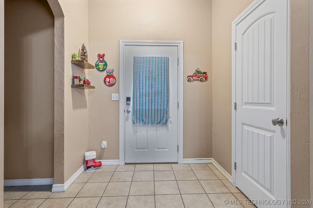 4627 Lakeshore Drive, Ardmore, OK 73401