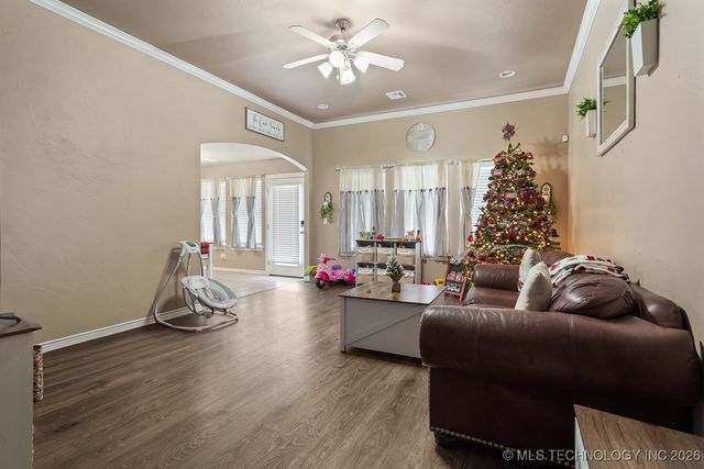 4627 Lakeshore Drive, Ardmore, OK 73401