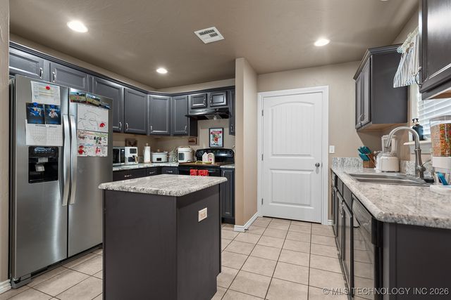 4627 Lakeshore Drive, Ardmore, OK 73401