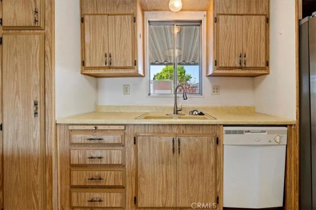 28911 Via La Rueda, Murrieta, CA 92563