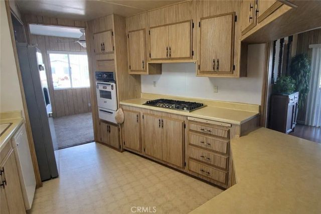 28911 Via La Rueda, Murrieta, CA 92563