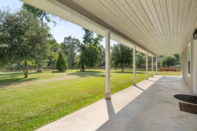 28081 Ivy Oaks Lane, Splendora, TX 77372
