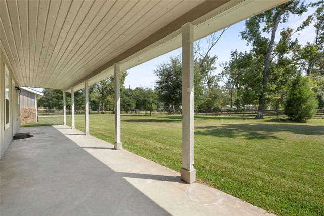 28081 Ivy Oaks Lane, Splendora, TX 77372