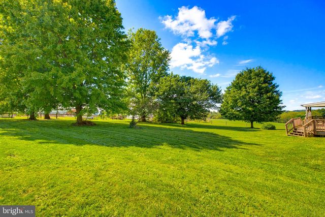 367 STRAWBERRY RD, New Freedom, PA 17349