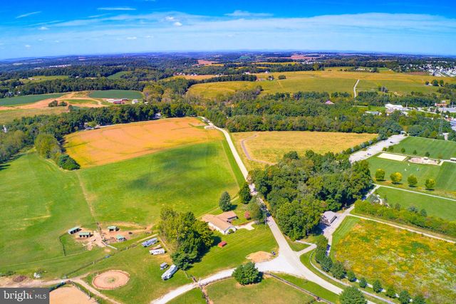 367 STRAWBERRY RD, New Freedom, PA 17349