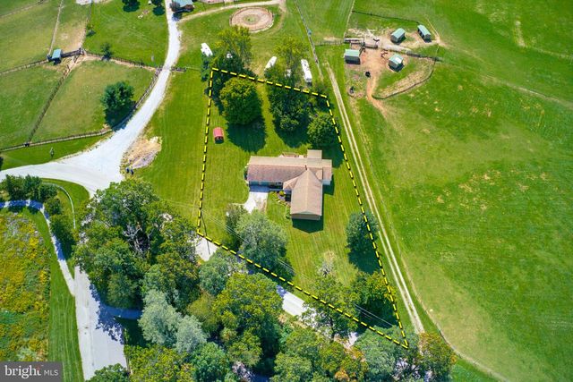 367 STRAWBERRY RD, New Freedom, PA 17349