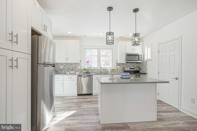 155 CEDAR AVE, Pitman, NJ 08071