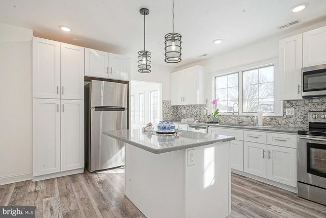 155 CEDAR AVE, Pitman, NJ 08071