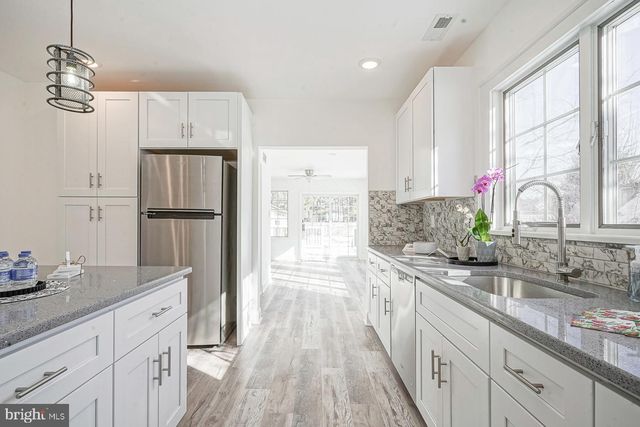 155 CEDAR AVE, Pitman, NJ 08071