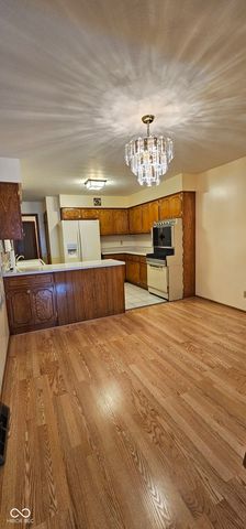 8135 Bishops Lane, Indianapolis, IN 46217