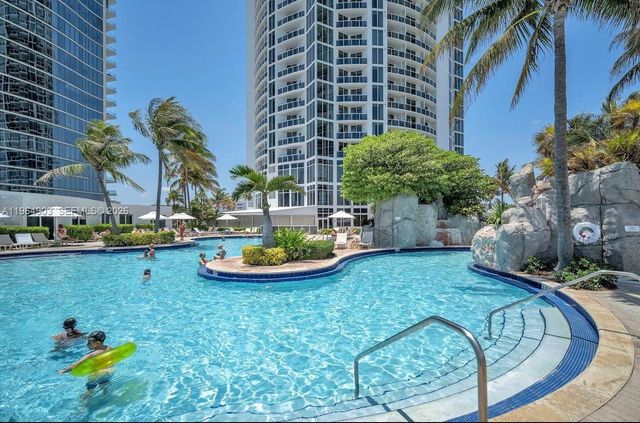 18001 Collins Ave 917, Sunny Isles Beach, FL 33160