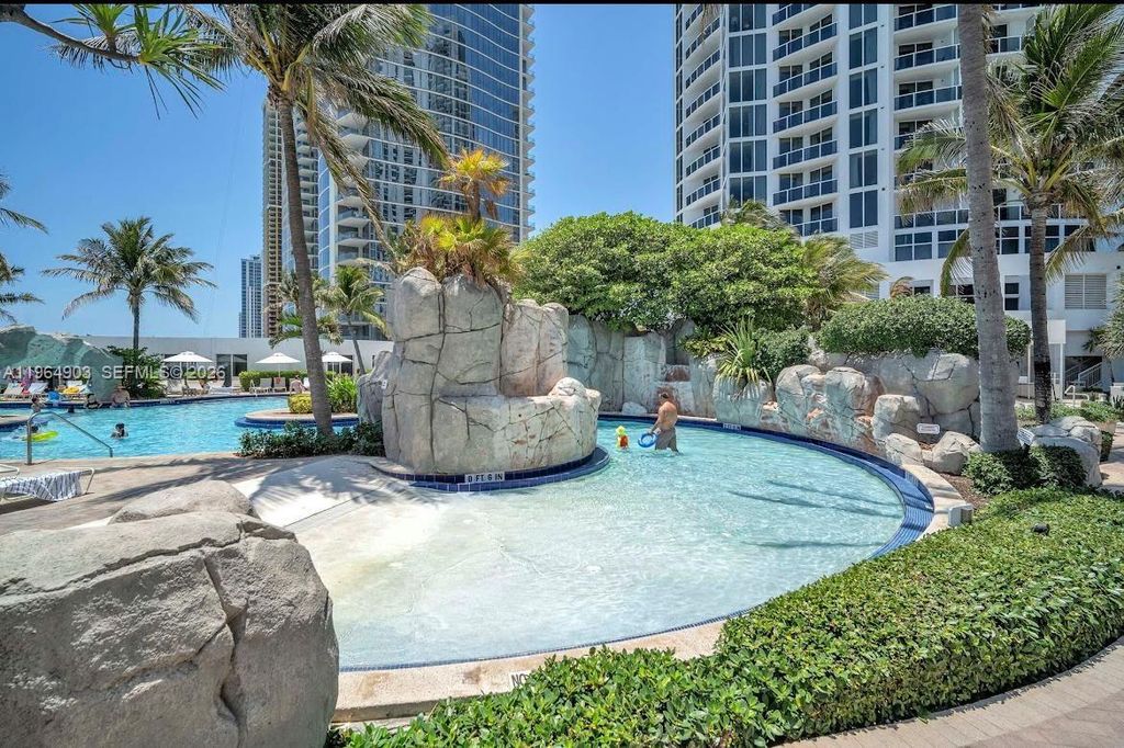 18001 Collins Ave 917, Sunny Isles Beach, FL 33160