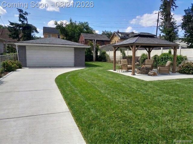 7729 Hartwell Street, Dearborn, MI 48126