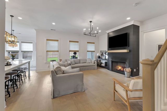 1016 Pine Creek Dr, Arrington, TN 37014