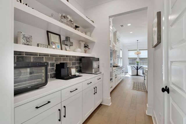 1016 Pine Creek Dr, Arrington, TN 37014