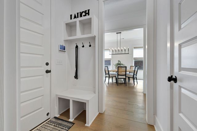 1016 Pine Creek Dr, Arrington, TN 37014