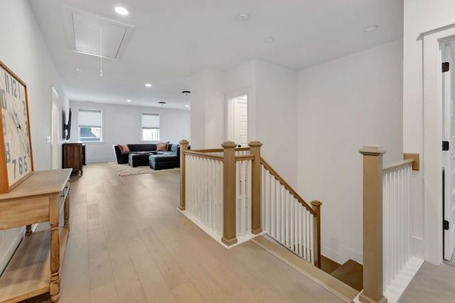 1016 Pine Creek Dr, Arrington, TN 37014