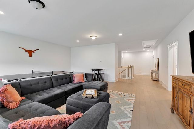 1016 Pine Creek Dr, Arrington, TN 37014