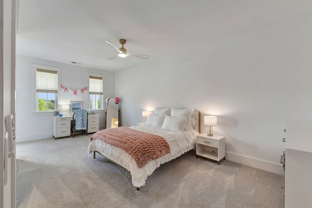 1016 Pine Creek Dr, Arrington, TN 37014