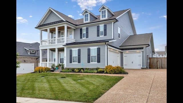 1016 Pine Creek Dr, Arrington, TN 37014