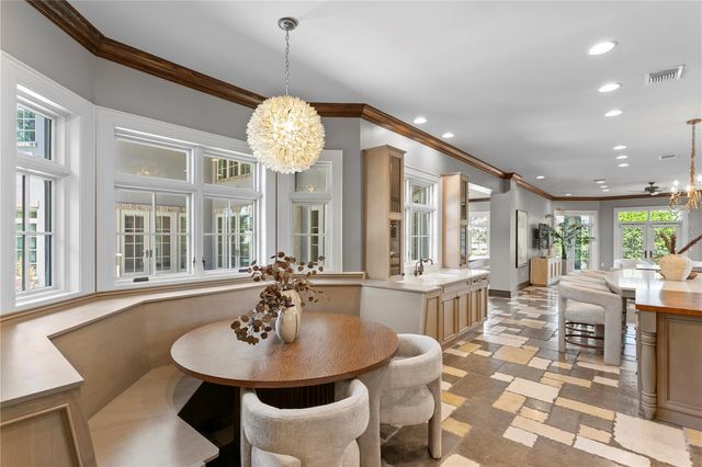 401 SNELL ISLE BOULEVARD NE, St Petersburg, FL 33704
