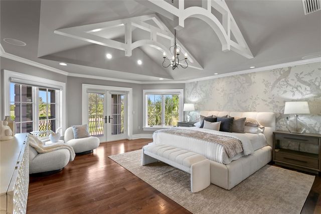 401 SNELL ISLE BOULEVARD NE, St Petersburg, FL 33704
