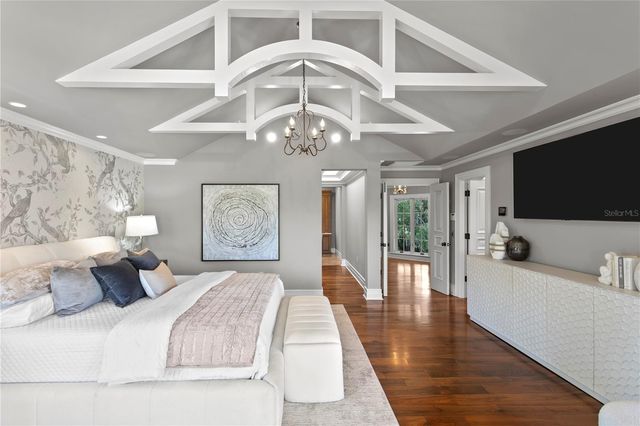 401 SNELL ISLE BOULEVARD NE, St Petersburg, FL 33704