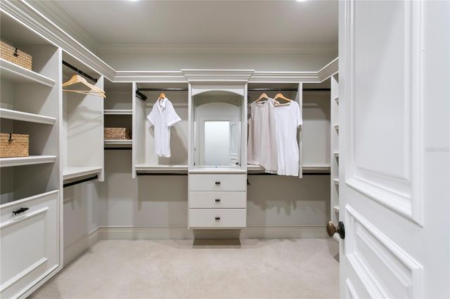 401 SNELL ISLE BOULEVARD NE, St Petersburg, FL 33704