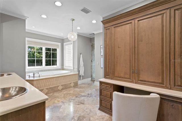 401 SNELL ISLE BOULEVARD NE, St Petersburg, FL 33704