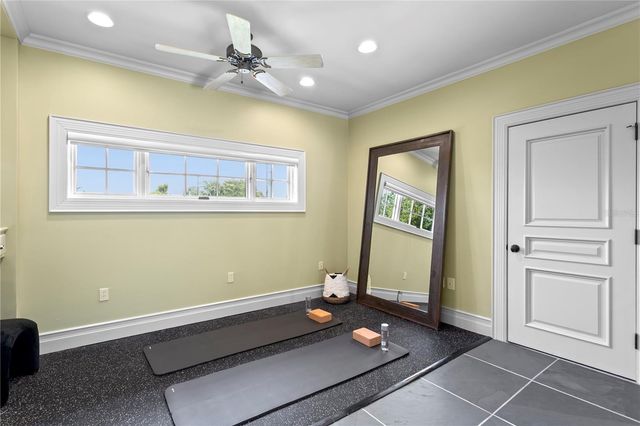 401 SNELL ISLE BOULEVARD NE, St Petersburg, FL 33704