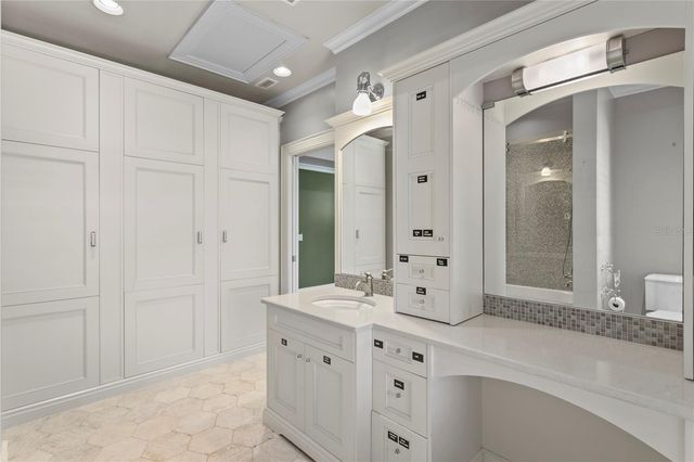 401 SNELL ISLE BOULEVARD NE, St Petersburg, FL 33704