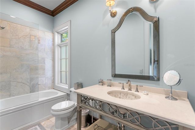 401 SNELL ISLE BOULEVARD NE, St Petersburg, FL 33704