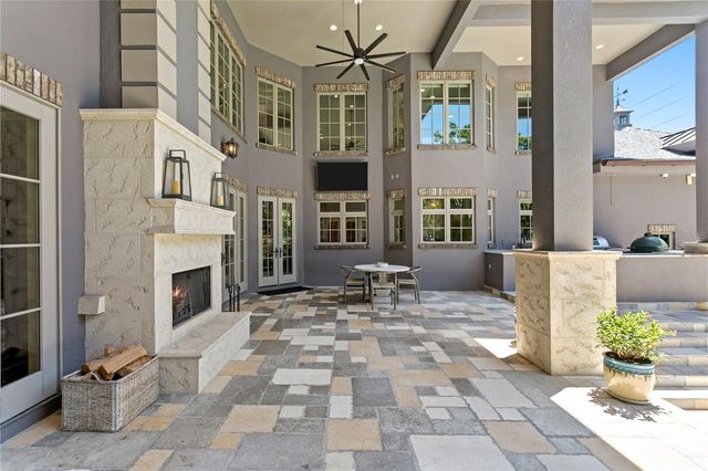 401 SNELL ISLE BOULEVARD NE, St Petersburg, FL 33704