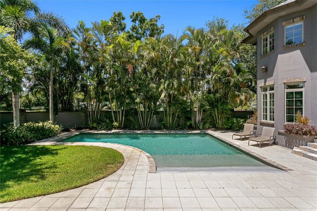 401 SNELL ISLE BOULEVARD NE, St Petersburg, FL 33704