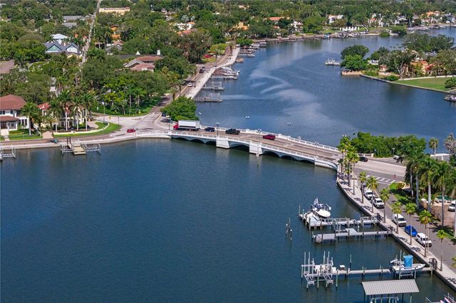 401 SNELL ISLE BOULEVARD NE, St Petersburg, FL 33704