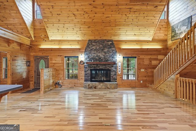 1347 Ivylog Drive, Blairsville, GA 30512