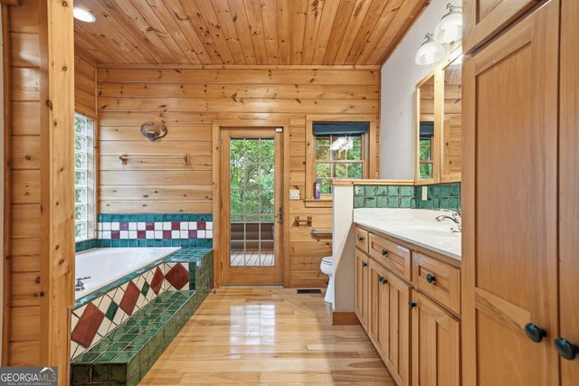 1347 Ivylog Drive, Blairsville, GA 30512