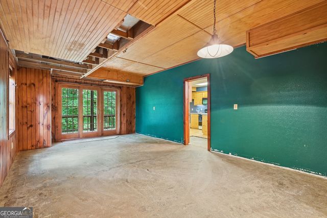 1347 Ivylog Drive, Blairsville, GA 30512