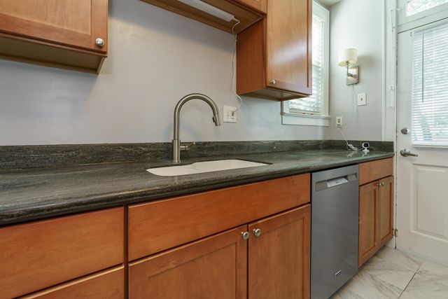 1389 S 6th Street, Columbus, OH 43207