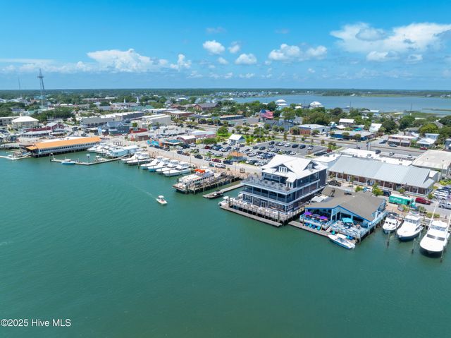 113 Lake Avenue, Morehead City, NC 28557