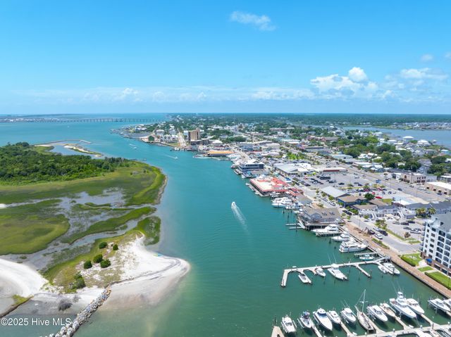 113 Lake Avenue, Morehead City, NC 28557