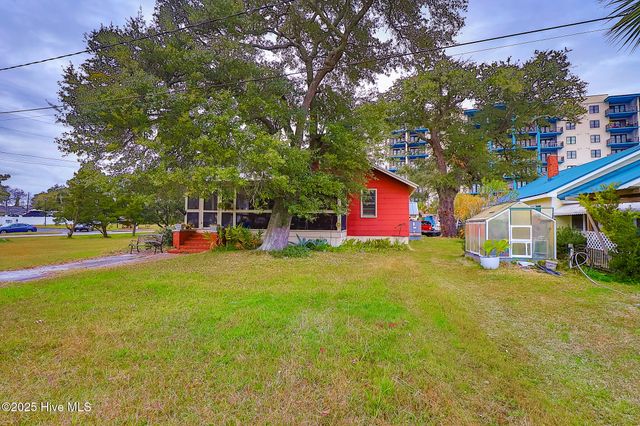 113 Lake Avenue, Morehead City, NC 28557