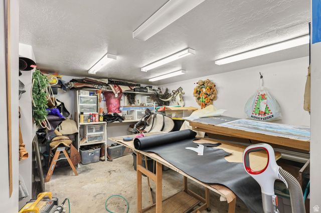 6995 W 2200 S, Weston, ID 83286