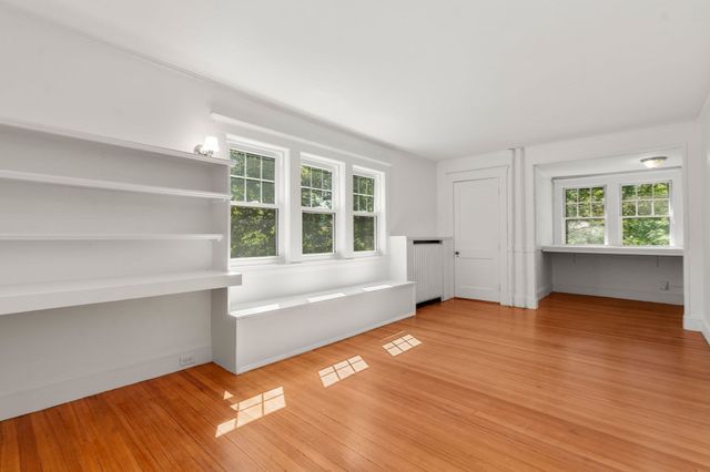 9-11 Hampden Street, Wellesley, MA 02482