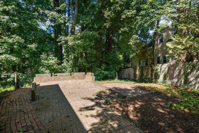 9-11 Hampden Street, Wellesley, MA 02482