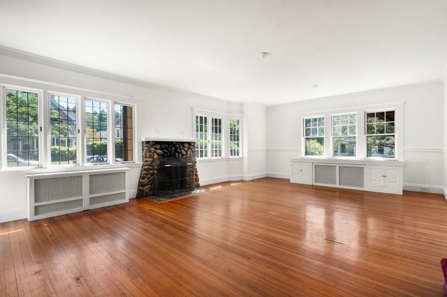 9-11 Hampden Street, Wellesley, MA 02482