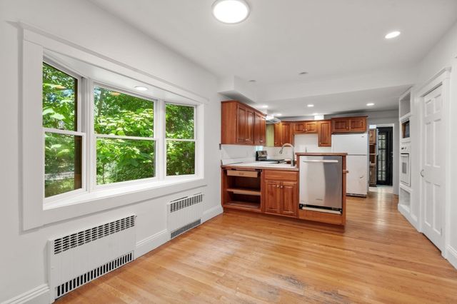 9-11 Hampden Street, Wellesley, MA 02482