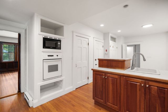 9-11 Hampden Street, Wellesley, MA 02482