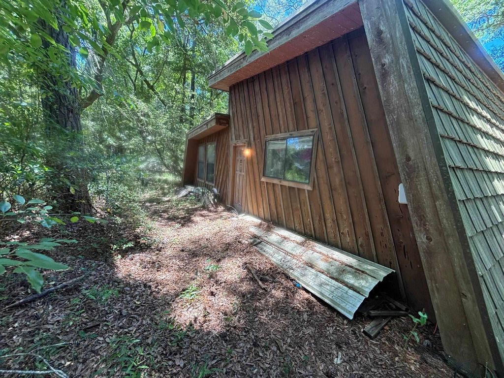 1343 Hagley Dr., Pawleys Island, SC 29585