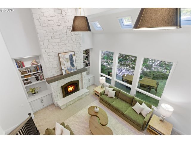 19125 35TH Pl, Lake Oswego, OR 97034